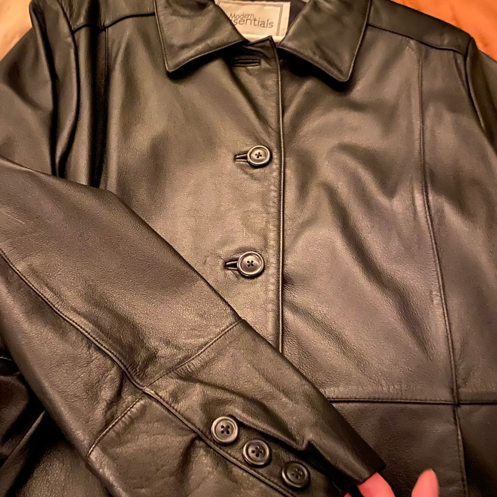 Vintage Modern Essentials genuine leather black long jacket